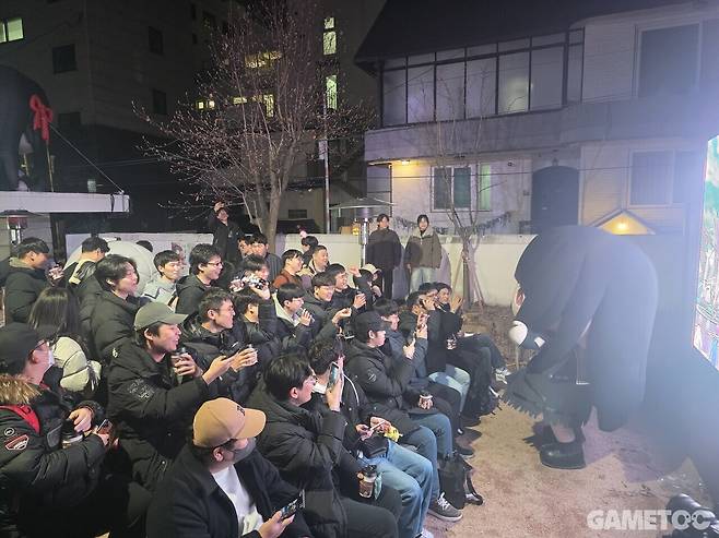 야외에 설치된 상영회 공간 (사진= 서동규 객원기자)