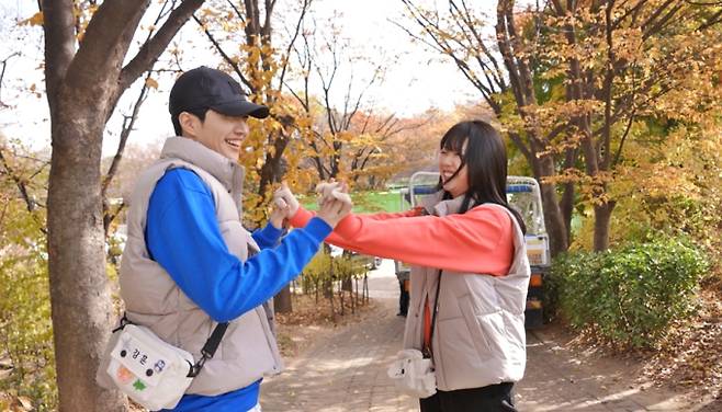 '런닝맨' 지예은♥강훈