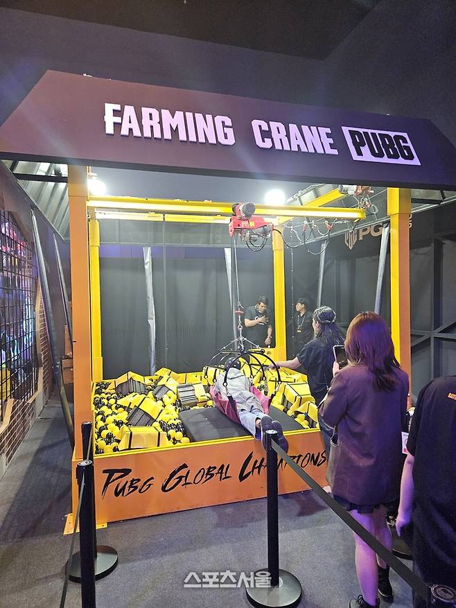 펍지 유나이티드 현장을 찾은 관람객이 팬존에 마련된 팝업을 즐기고 있다. 방콕 | 강윤식 기자 skywalker@sportsseoul.com