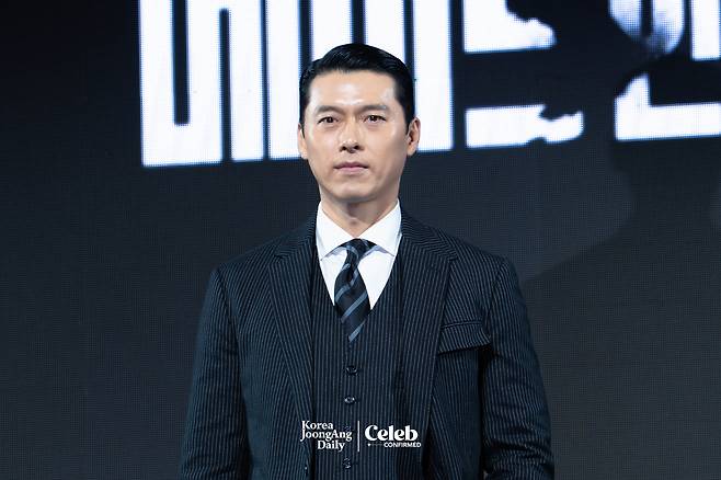 Actor Hyun Bin poses for photos during a press conference for the Disney+ series “Made in Korea” at the Grand InterContinental Seoul Parnas in southern Seoul on Dec. 15. [DANIELA GONZALEZ PEREZ]