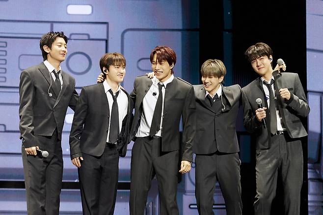 Boy band EXO's ″EXO'verse″ meet and greet held on Dec. 14 at the Inspire Arena in Incheon [SM ENTERTAINMENT]