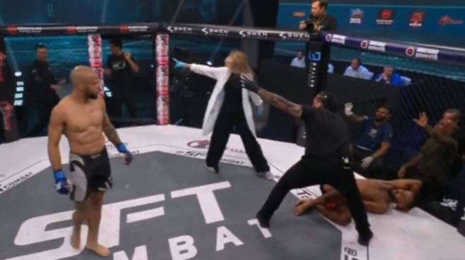 ▲ '블러디 엘보' 홈페이지 갈무리