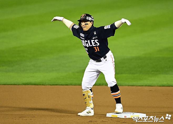 2025시즌 종료 후 커리어 세 번째 FA(자유계약) 권리를 행사한 베테랑 타자 손아섭. 사진 엑스포츠뉴스 DB