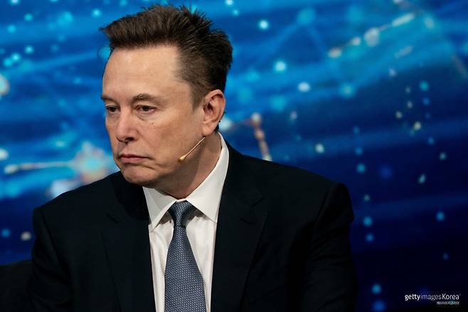 일론 머스크 테슬라 최고경영자(CEO). 포브스는 15일(현지 시간) 기준 머스크의 순자산을 약 6770억 달러(약 995조원)로 추산하며, 인류 역사상 최초로 6000억 달러를 넘어섰다고 평가했다. 게티이미지