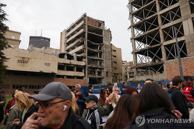 옛 참모본부 단지 개발 반대 시위 [EPA=연합뉴스 자료사진]