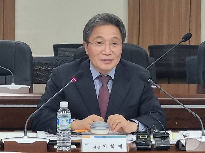 이학재 인천국제공항공사 사장이 16일 오전 인천 중구 공항청사에서 열린 기자간담회에서 발언하고 있다. (인천국제공항공사 제공. 재판매 및 DB 금지) 2025.12.16/뉴스1