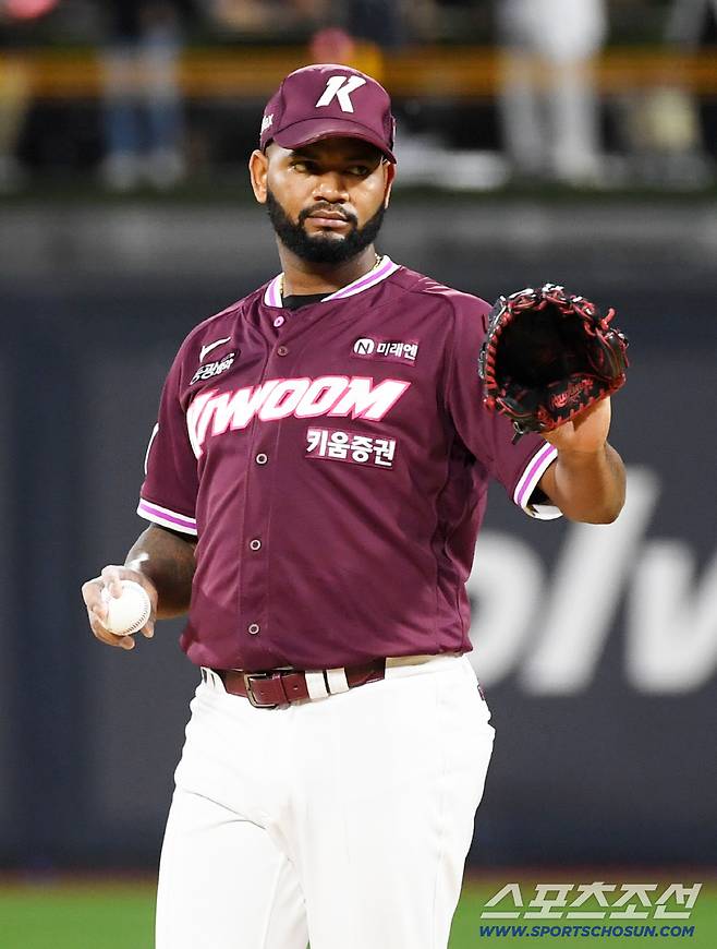 23일 수원KT위즈파크에서 열린 KBO리그 KT 위즈와 키움 히어로즈의 경기. 키움 알칸타라가 역투하고 있다. 수원=박재만 기자 pjm@sportschosun.com/2025.09.23/