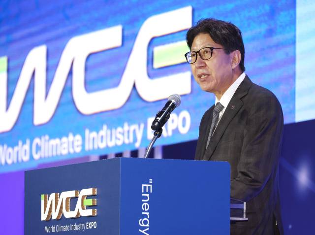 ▲박형준 부산시장이 27일 부산 벡스코에서 열린 2025 기후산업국제박람회 개막식에서 환영사를 하고 있다. ⓒ연합뉴스