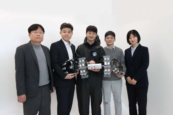 연구진 단체 사진