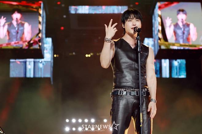 우즈 '가오슝을 숨 막히게 한 무대!' [AAA2025 화보]