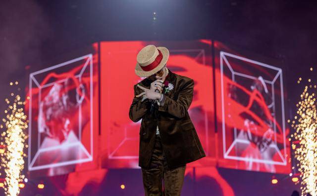 가수 지드래곤은 오는 12~14일 서울 고척스카이돔에서 월드투어 '위버맨쉬' 앙코르 콘서트를 개최한다. 갤럭시코퍼레이션 제공