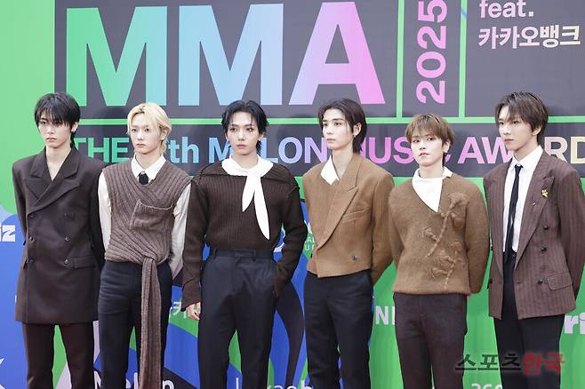 2025 멜론뮤직어워드 (The 17th Melon Music Awards, MMA2025) 레드카펫 행사에 참석한 보이넥스트도어. 25.12.20 ⓒ이혜영 기자 lhy@hankooki.com