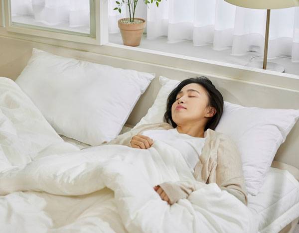 겨울철 적정 실내 온도는 18~22℃가 이상적이다. 이 범위로 유지되면 체온 조절이 가장 원활하게 이뤄져 심부체온이 자연스럽게 내려간다/사진=클립아트코리아
