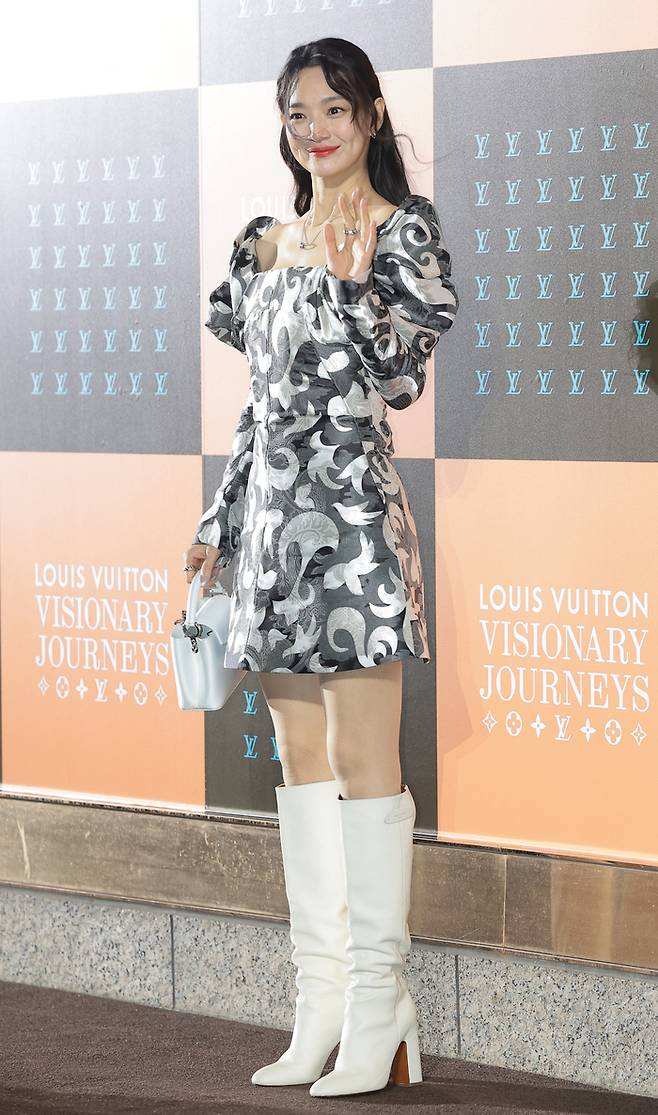 신민아, 김우빈이 반한 보조개 미소[사진-뉴스1]