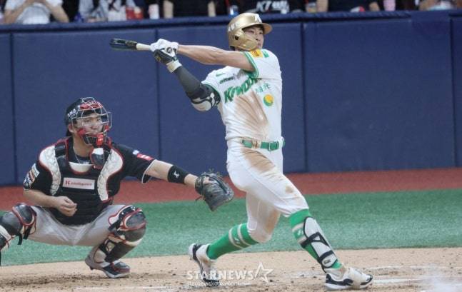 송성문(오른쪽). /사진=김진경 대기자