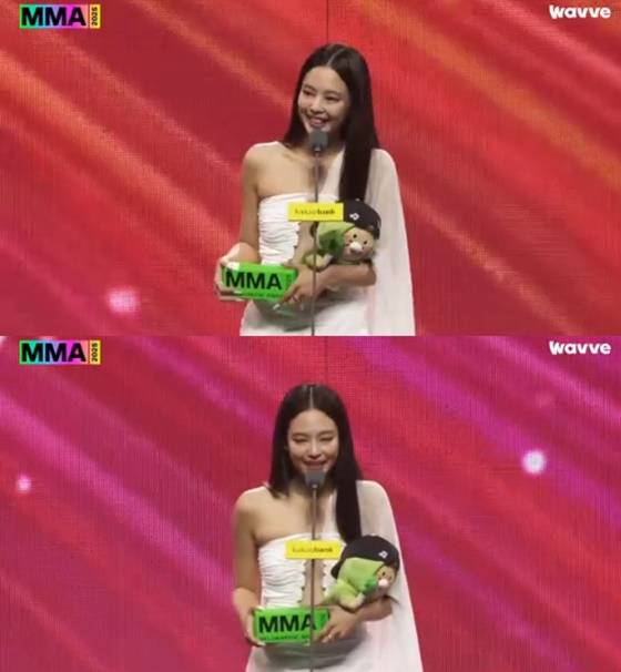 제니/사진=웨이브