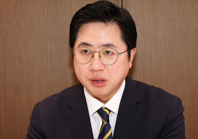 이동학 더불어민주당 전 최고위원이 16일 오후 서울 여의도의 한 카페에서 데일리안과 인터뷰를 하고 있다. ⓒ데일리안 홍금표 기자