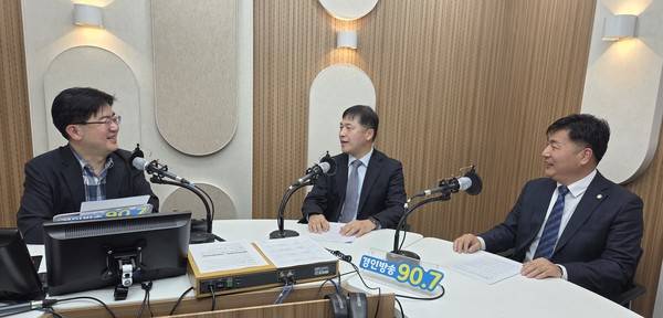 이도형 앵커, 조용주 변호사, 윤대기 변호사 2025.12.22 [경인방송 시사뉴스팀]