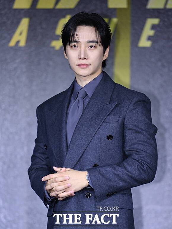 배우 이준호가 '캐셔로'에서 초인적인 힘을 가지게 된 강상웅 역으로 극을 이끈다. /박헌우 기자