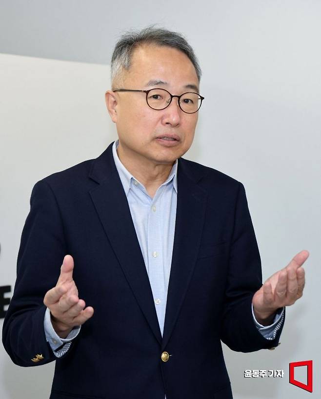 이기대 스타트업얼라이언스 센터장이 아시아경제와 인터뷰를 하고 있다. 윤동주 기자
