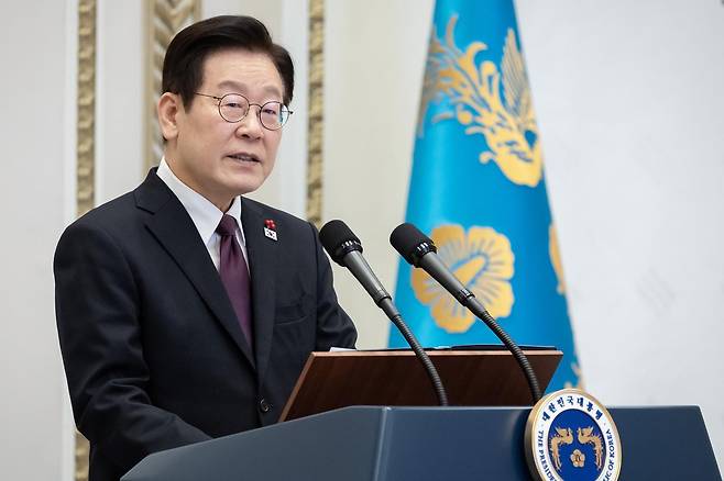 이재명 대통령이 22일 오전 청와대 영빈관에서 열린 대한노인회 초청 오찬 ‘어르신이 걸어온 길, 우리가 이어갈 길’에 참석해 모두발언 하고 있다. 2025.12.22 대통령실사진기자단