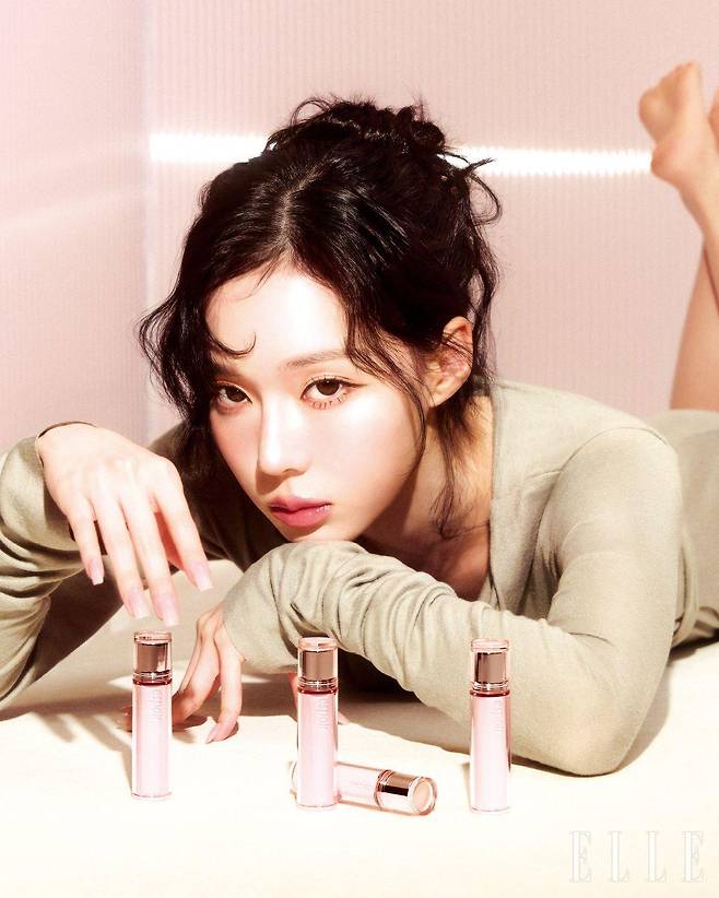 그레이 원피스는 Nache.