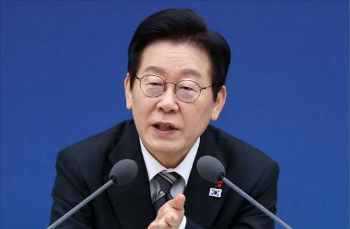 이재명 대통령이 지난 12월 12일 세종시 정부세종컨벤션센터에서 열린 과학기술정보통신부·개인정보보호위원회 업무보고에서 발언하고 있다. (연합뉴스)