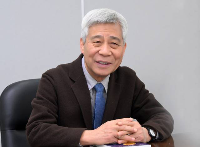 강창희 행복100세자산관리연구회 대표가 “노후 설계는 특정 연령대의 과제가 아니라 평생 과정”이라고 강조했다. 권욱 기자