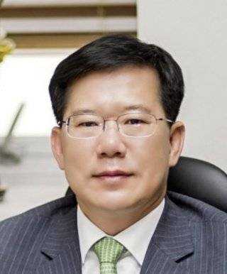 최재웅 법무법인 성현 대표변호사. 법무법인 성현