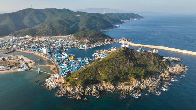 경관이 빼어난 영덕 죽도산. 사진제공 영덕군