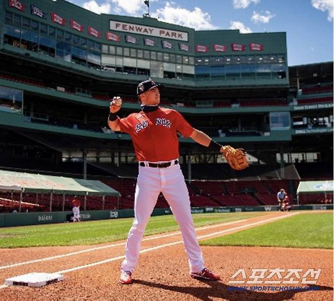 달벡은 2020년 8월 메이저리그에 데뷔해 5경기 연속 홈런을 터트리며 주목받았다. 사진캡처=바비 달벡 SNS