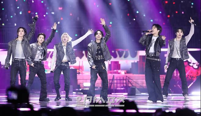 ‘2025 코리아 그랜드 뮤직 어워즈 with iM뱅크’(2025 KGMA) 첫날 아티스트데이가 14일 오후 인천 영종도 인스파이어 아레나에서 펼쳐졌다. 그룹 보이넥스트도어가 공연을 펼치고 있다. 영종도(인천)=KGMA특별취재단/2025.11.14./