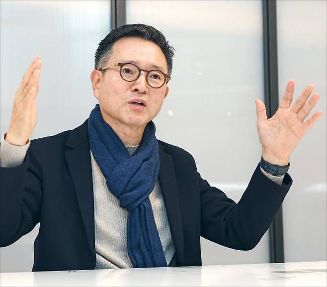 윤건수 DSC인베스트먼트 대표는 “남들이 보지 못하는 소수의 딥테크 기업을 발굴해 집중 투자하는 것만이 살 길”이라고 말했다. 문경덕 기자