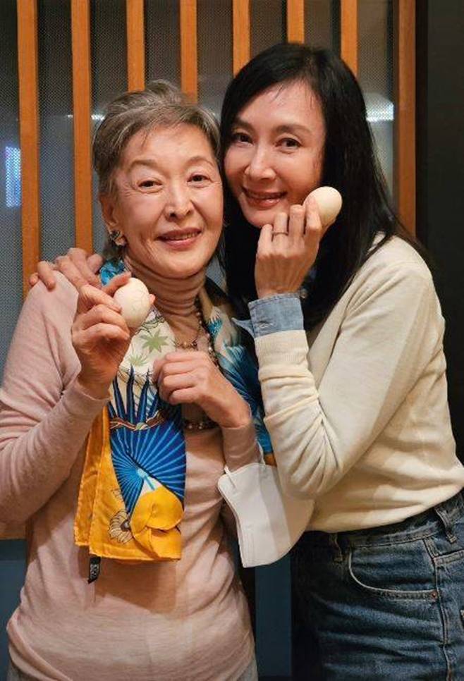 故 윤석화, 채시라