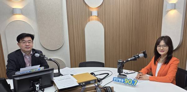 이도형 앵커, 문희정 국제정치평론가 2025.12.24 [경인방송 시사뉴스팀]