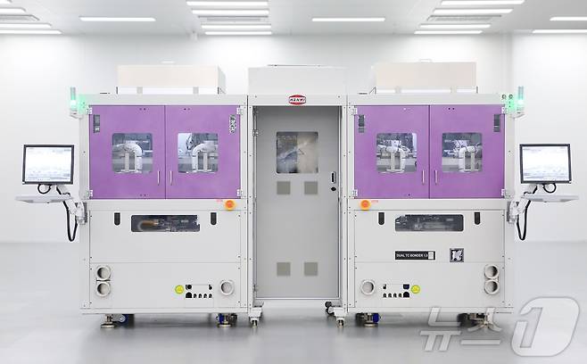 한미반도체 듀얼 TC본더 /제공 = 한미반도체 ⓒ News1 장도민 기자