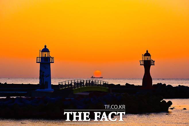 울진의 아름다운 일출. /울진군