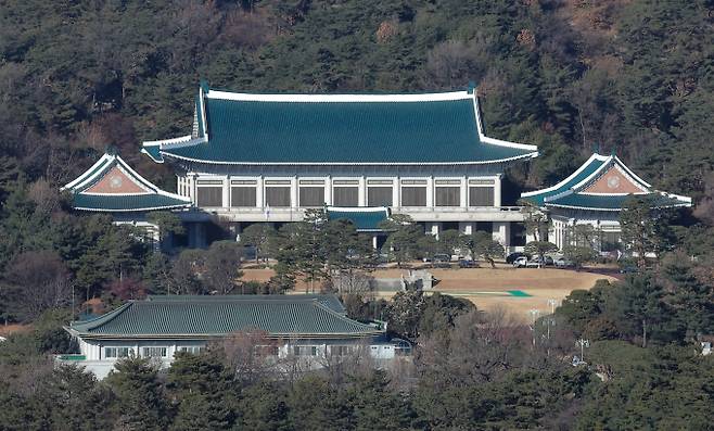 대통령실 공식 명칭이 오는 29일부터 청와대로 바뀐다. 사진은 지난 12일 서울 종로구 정부서울청사에서 바라본 청와대 모습. /사진=뉴스1
