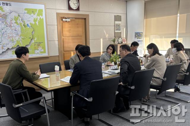 ▲22일 적극행정정위원회가 3차 회의을 진행하고 있다. 2025.12.22 ⓒ광주광역시