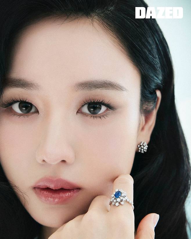 매거진 <데이즈드>