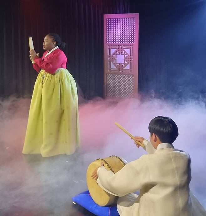 판소리 공연하는 소리꾼 로르 [로르 제공. 재판매 및 DB 금지]