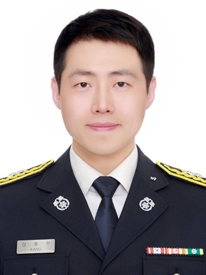 ▲ 강동원 소방사 시보.