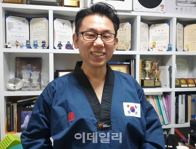 서울시 마포구 성산동에 위치한 성산경원태권도를 운영 중인 조남정 관장. (사진=김응태 기자)