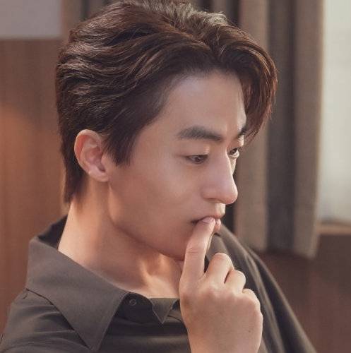 구교환은 “멀리 있는 배우처럼 느껴지지 않는 것을 추구한다”며 “주변에 있는 사람처럼 남고 싶다”고 말했다. 쇼박스 제공