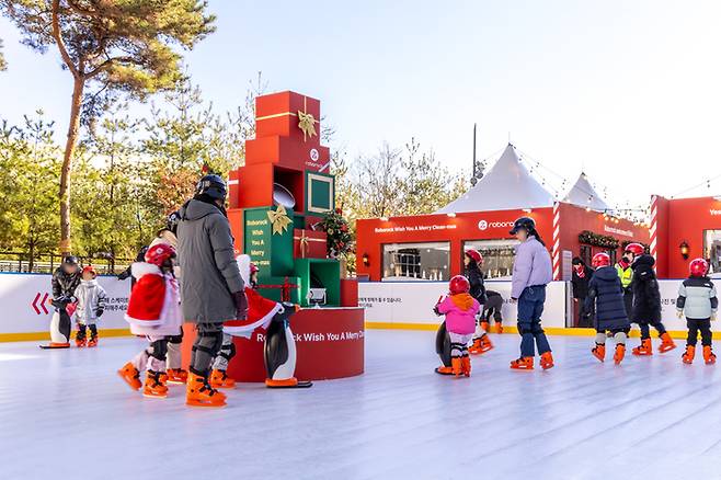 로보락이 스타필드 고양에 조성한 'Merry Clean-Mas'(메리 클린마스) 팝업 전경.