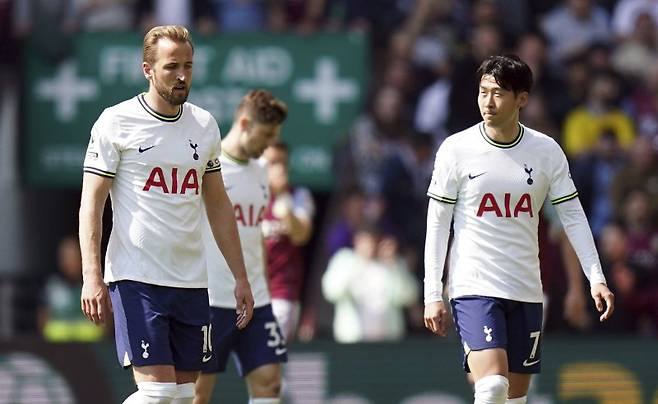 손흥민과 호흡을 맞췄던 해리 케인(왼쪽)