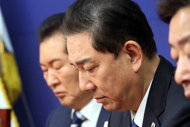 김병기 더불어민주당 원내대표가 24일 국회에서 열린 최고위원회의에 참석해 있다. 김경호 선임기자 jijae@hani.co.kr