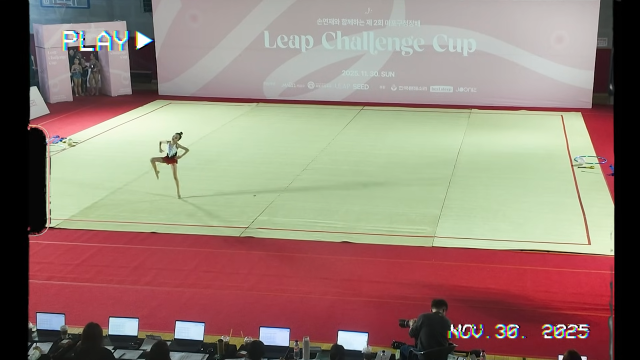 유튜브 채널 '집에서 안나와'