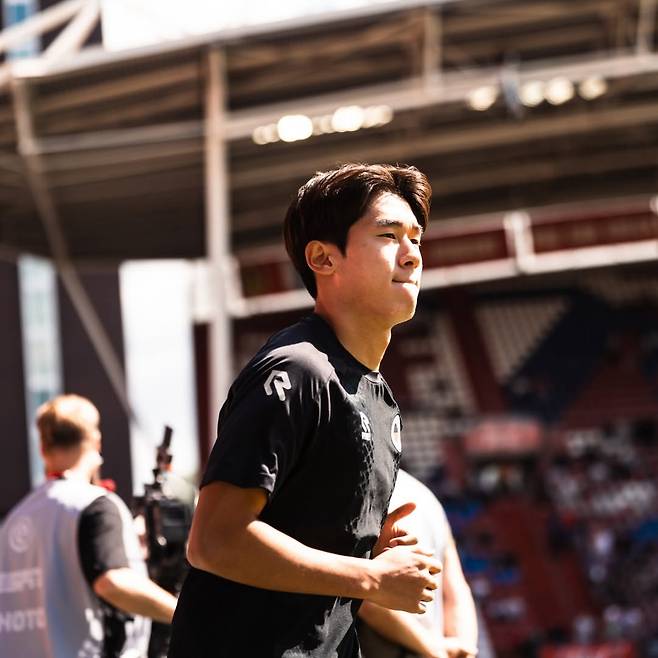 잉글랜드 프리미어리그(EPL) 브라이턴 앤 호브 알비온에서 네덜란드 액셀시오르로 임대 이적한 윤도영. /사진=윤도영 SNS 캡처