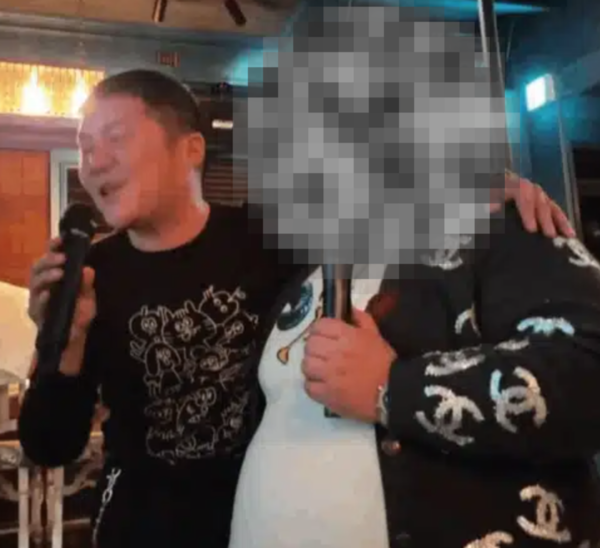 조세호는 최 모씨와 친분설이 제기된 뒤 모든 활동을 중단하고 자숙에 들어갔다(사진=SNS 갈무리)